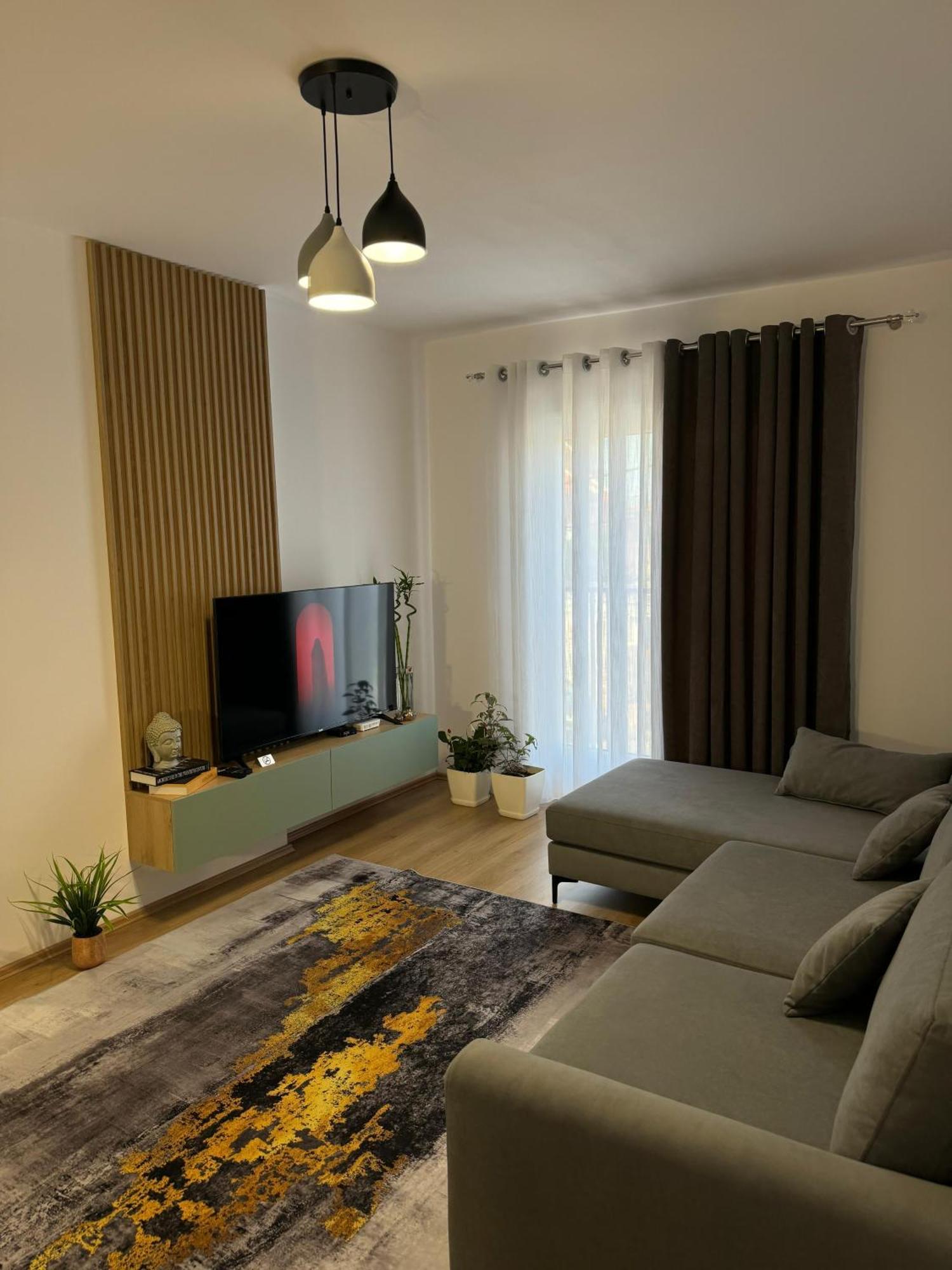 Apartment In City Center Shkoder Ngoại thất bức ảnh