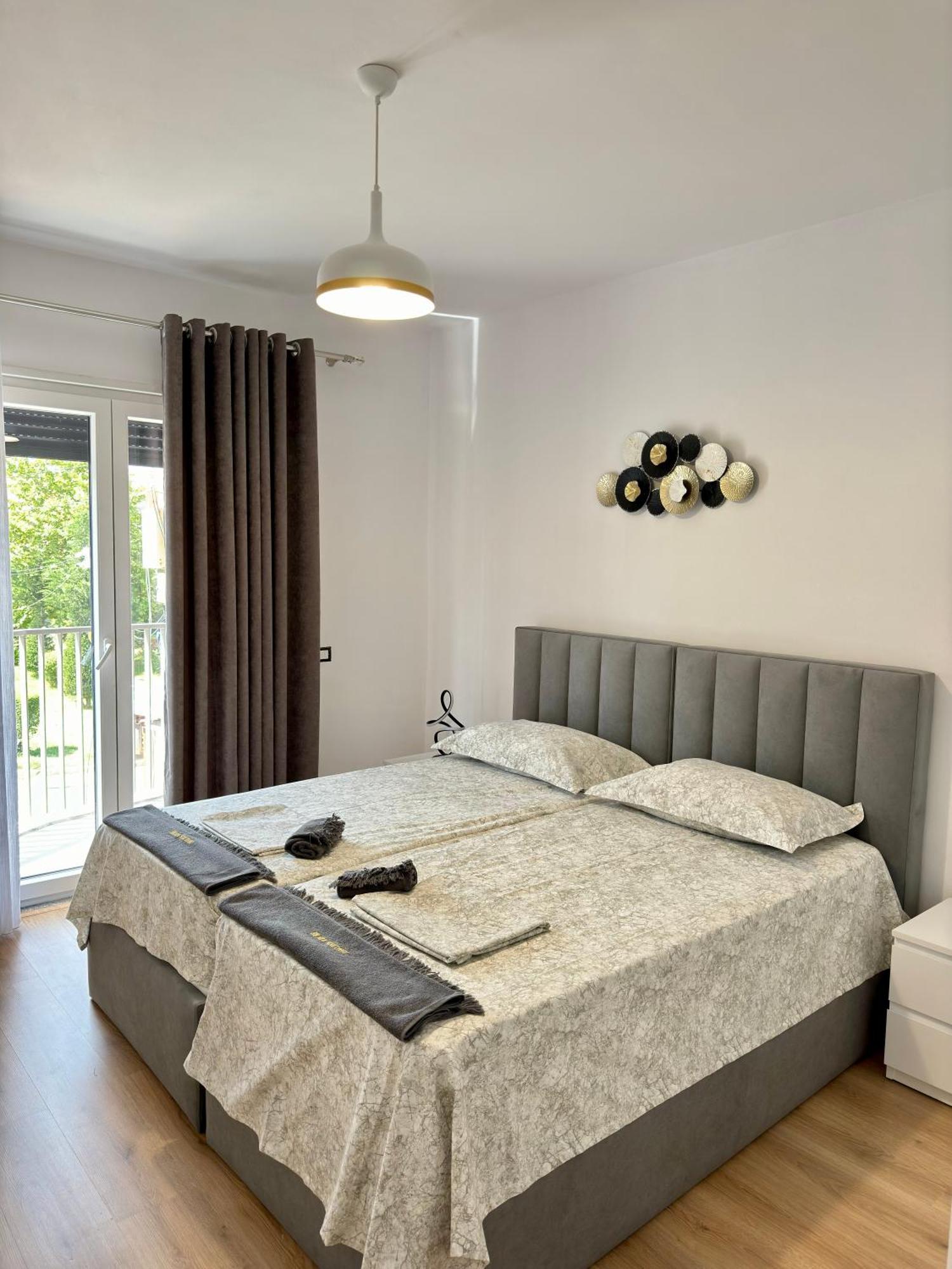 Apartment In City Center Shkoder Ngoại thất bức ảnh