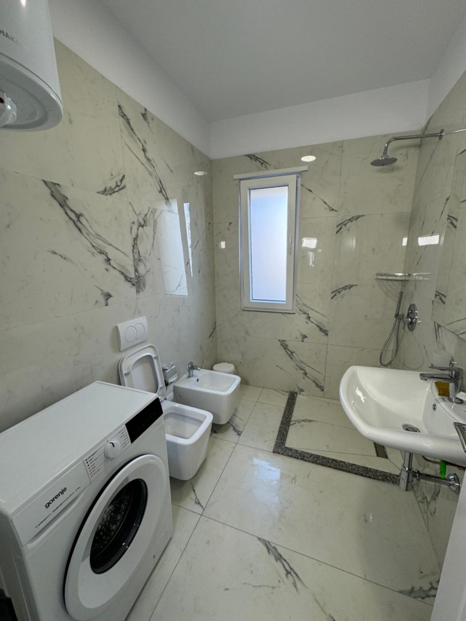 Apartment In City Center Shkoder Ngoại thất bức ảnh
